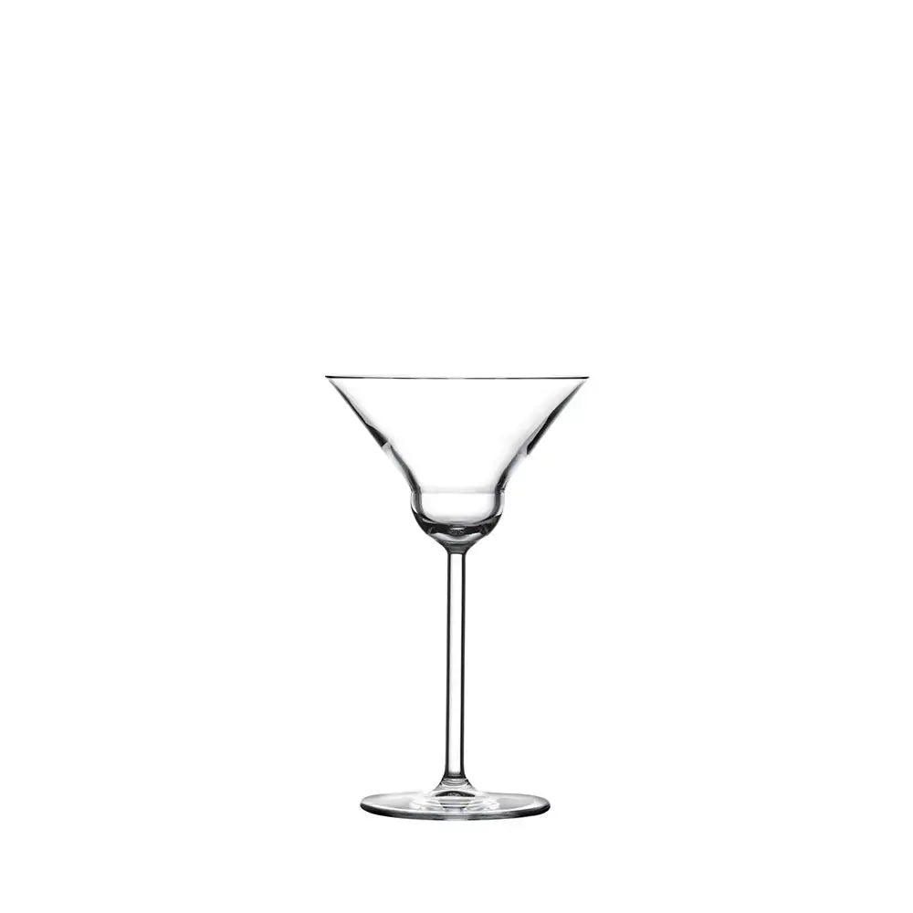 Ensemble de 2 verres pour Martini arrondis sur fond blanc. 